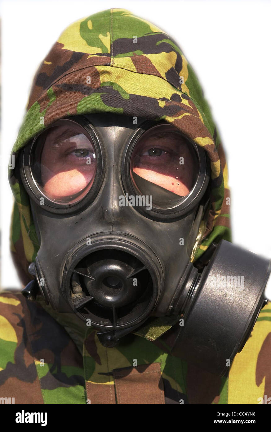 Army gas mask fotografías e imágenes de alta resolución - Alamy