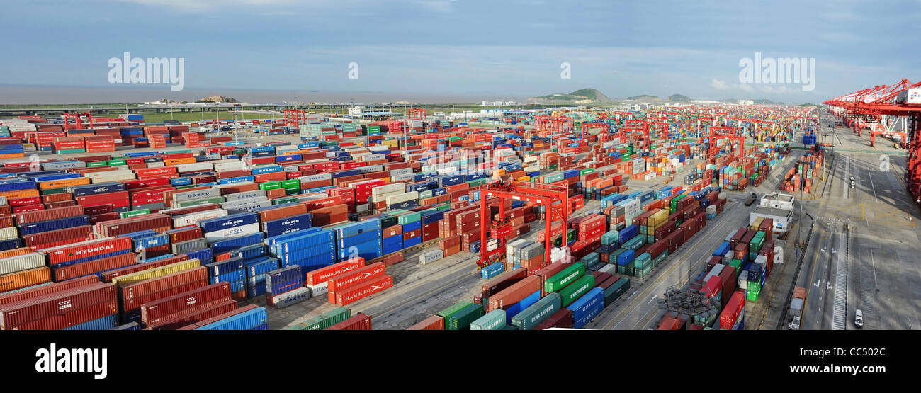 Gran número de contenedores, el Puerto de Yangshan Deep-Water, Nueva área de Pudong, Shanghai, China Foto de stock