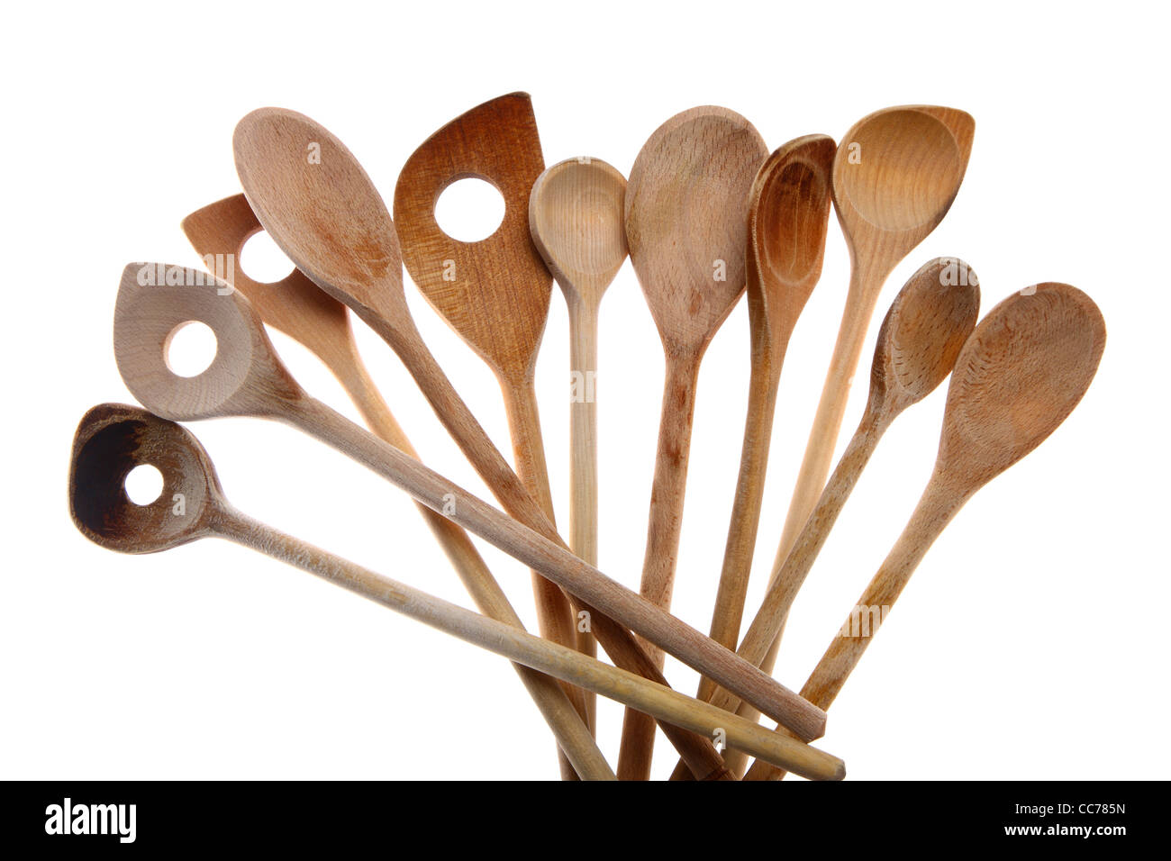 Varios tipos de cucharas de cocina, cucharas de madera. Aparatos de cocina  Fotografía de stock - Alamy