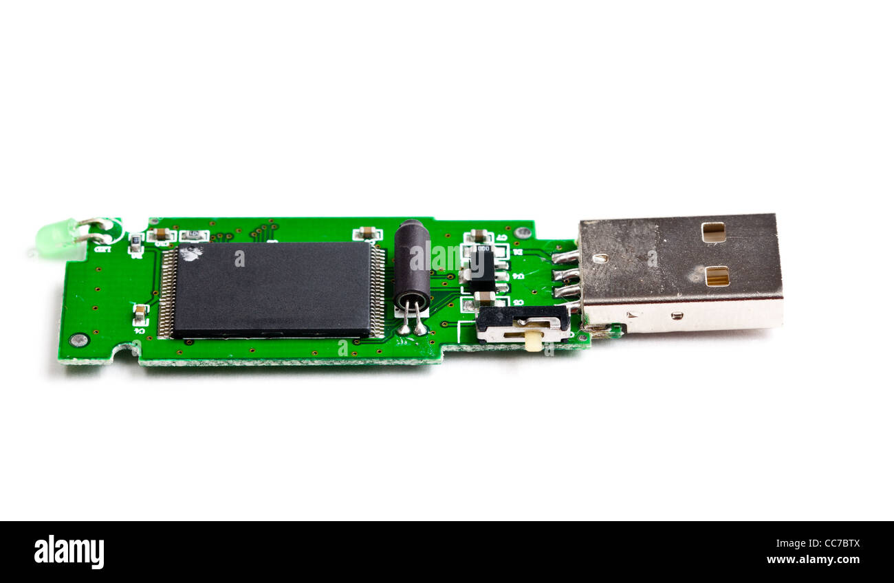 Placa de circuito dentro de la memoria USB Fotografía de stock - Alamy