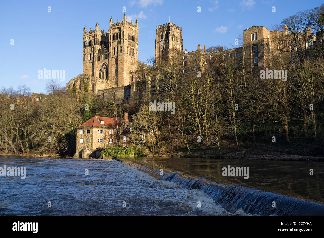 La catedral de Durham y el desgaste del río Foto de stock