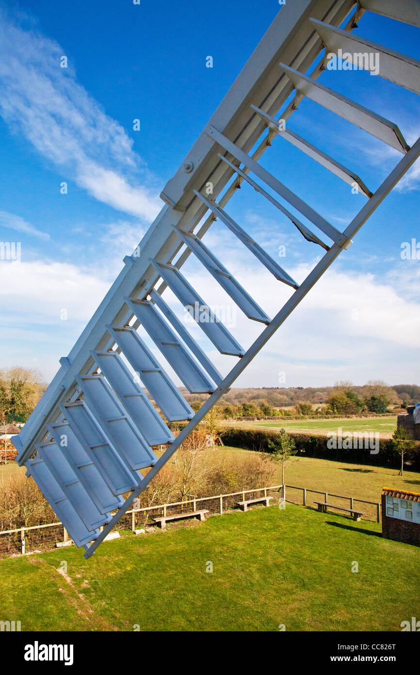 Vela de patentes de Wilton Windmill, un molino y la torre sólo funciona el molino de viento en Wessex, en gran Bedwyn, Wiltshire, Inglaterra, Reino Unido. Foto de stock