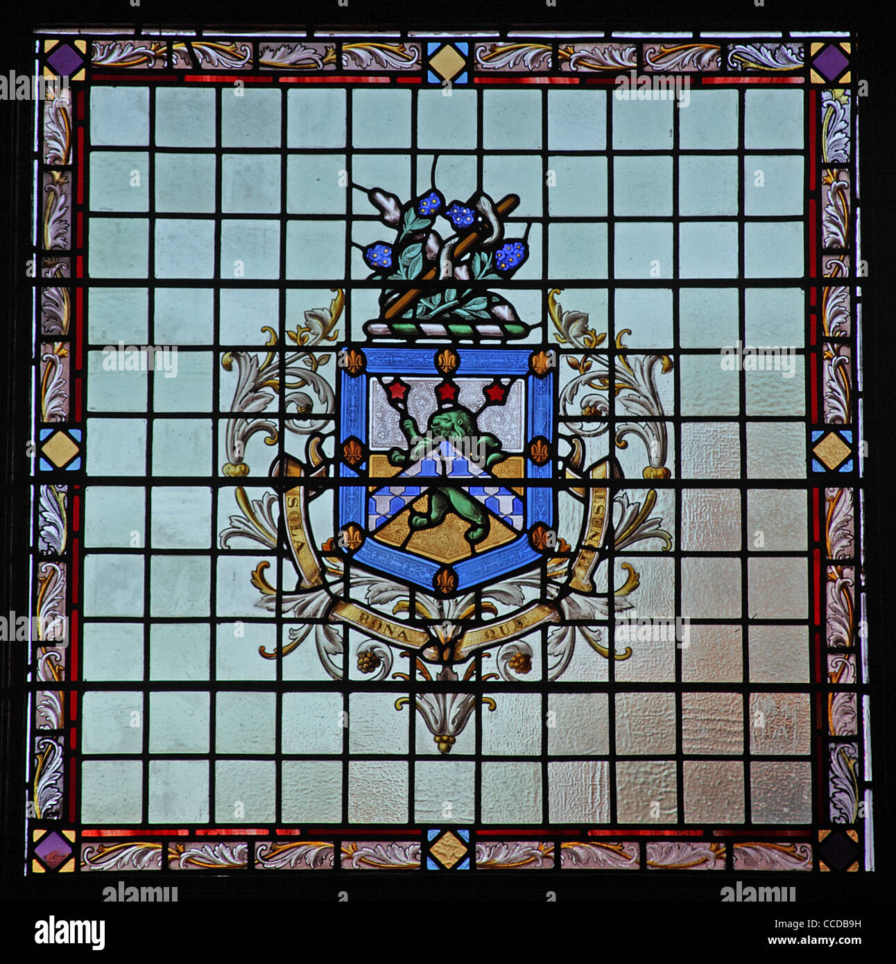 El Escudo de armas del Borough de Royal Leamington Spa, Ayuntamiento, Leamington Spa, Warwickshire Foto de stock