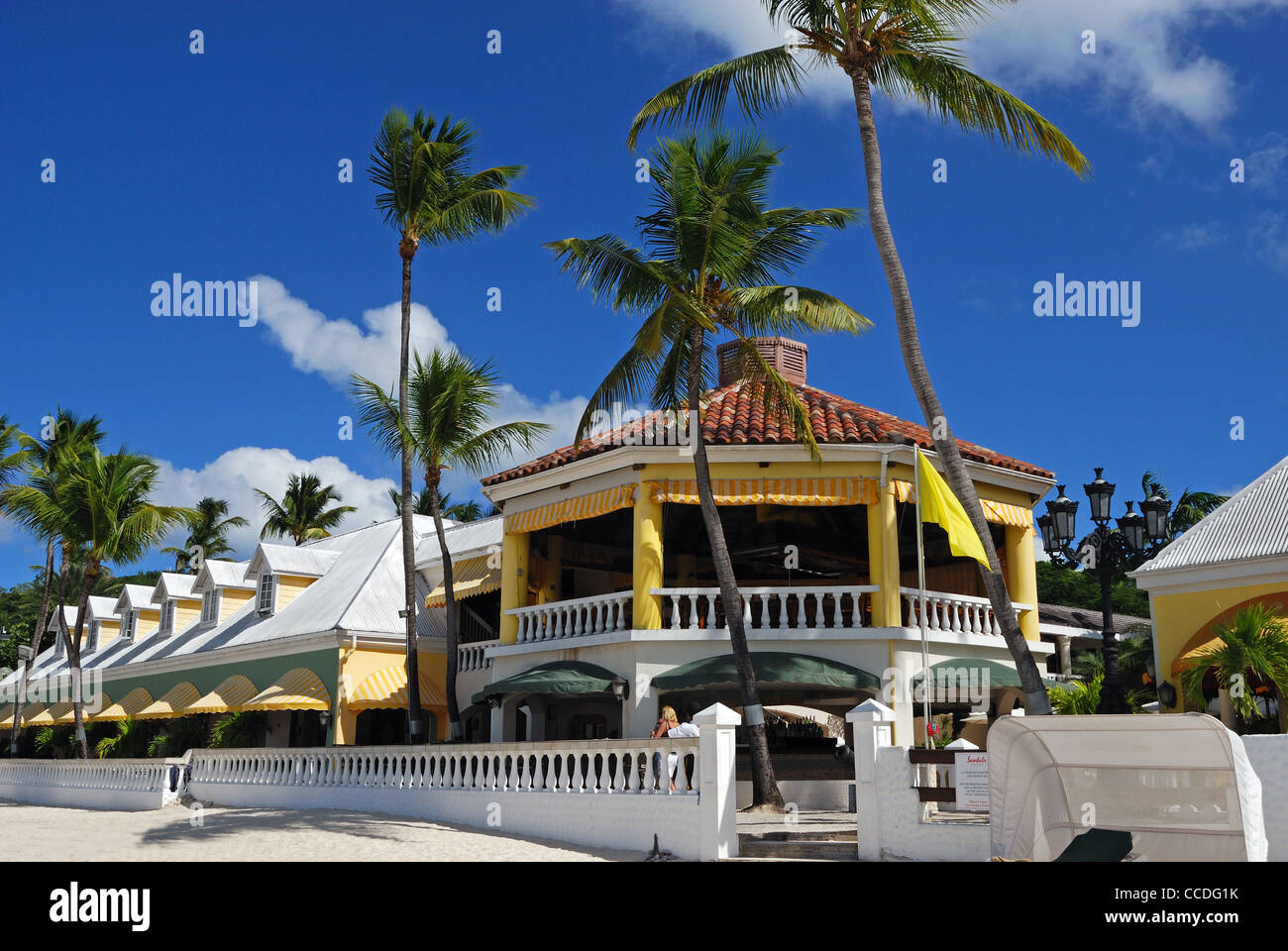 Restaurante/Cafetería En Sandals resort de vacaciones, St. Johns, Antigua, Islas de Sotavento, Caribe, West Indies. Foto de stock