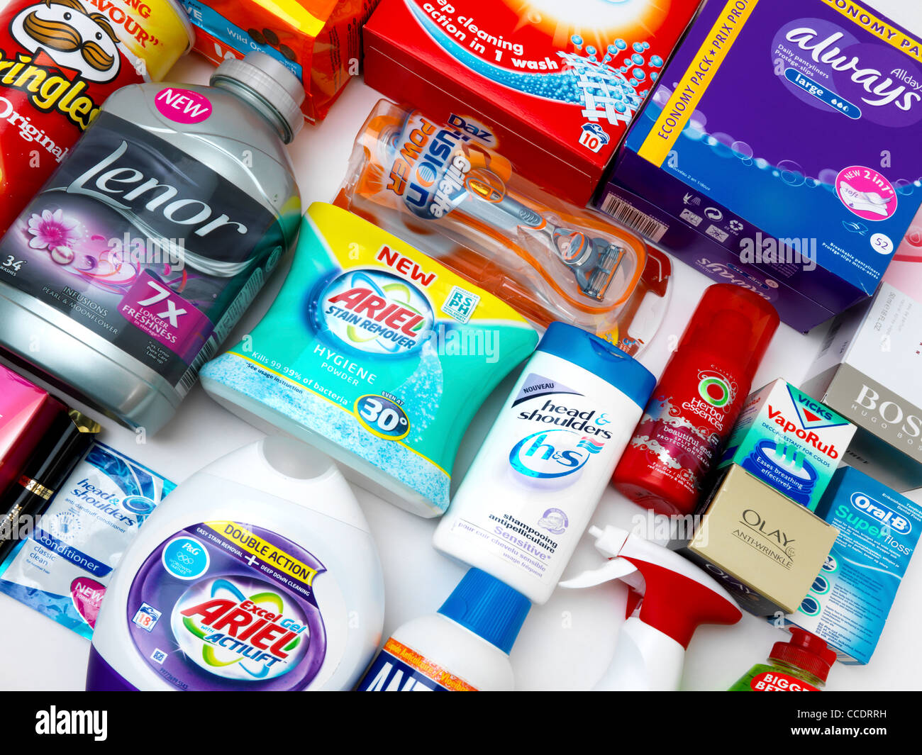 Una colección de productos de Procter and Gamble Fotografía de stock - Alamy