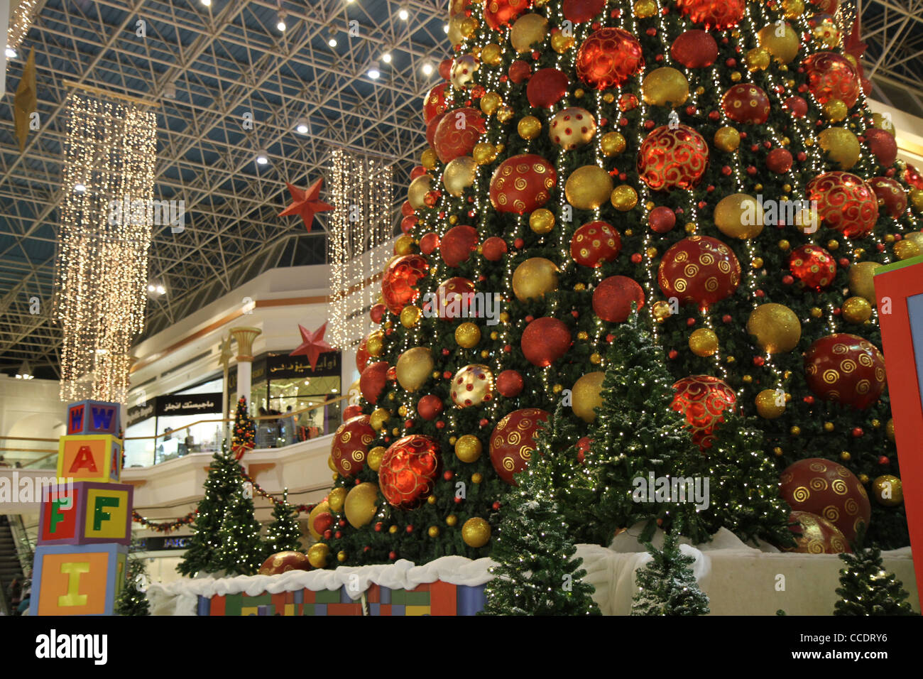 Navidad en el centro comercial Wafi. Árbol de Navidad más alto de todo