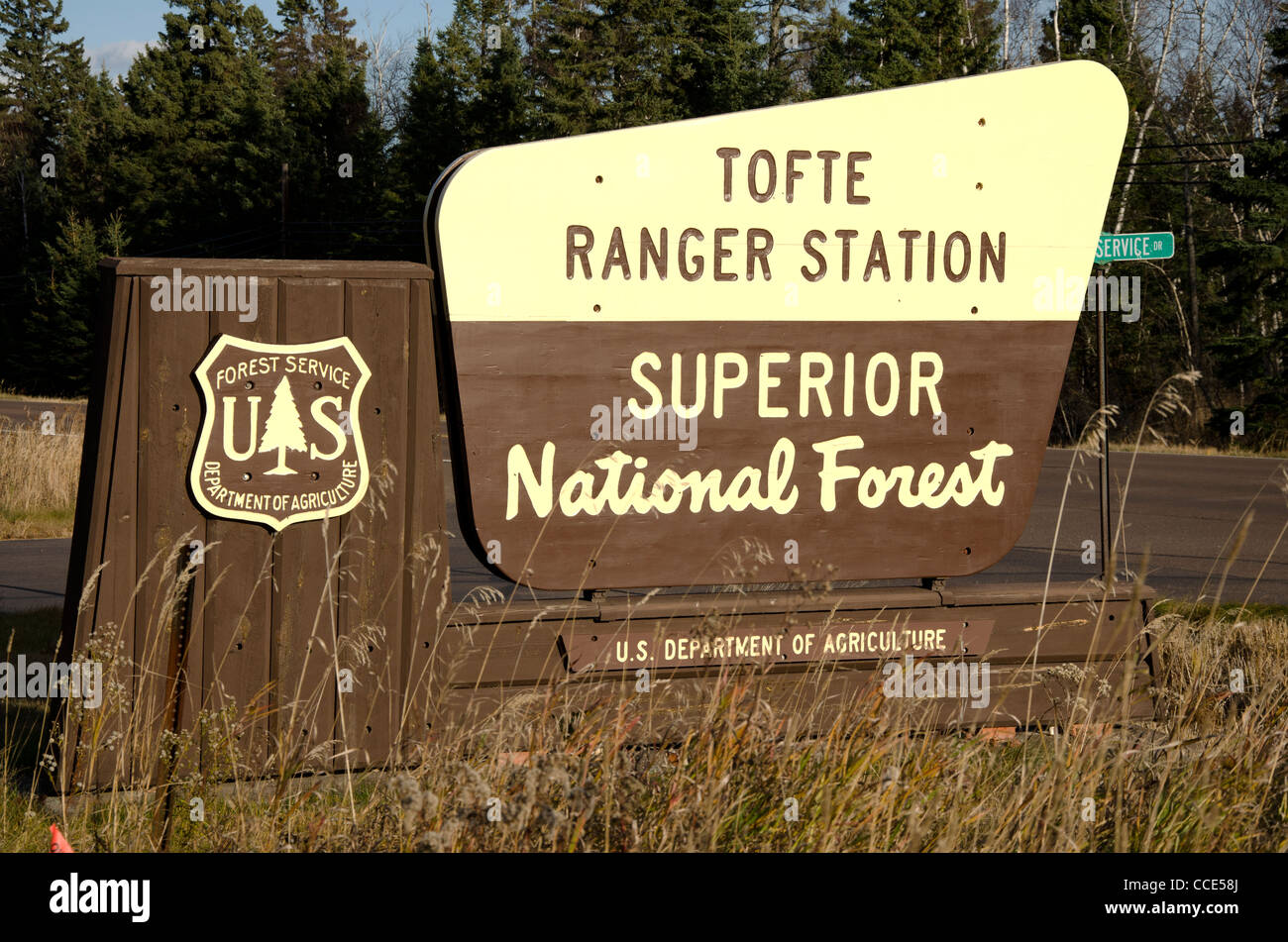 Signo para Superior National Forest, en el noreste de Minnesota, en la zona de North Shore Foto de stock