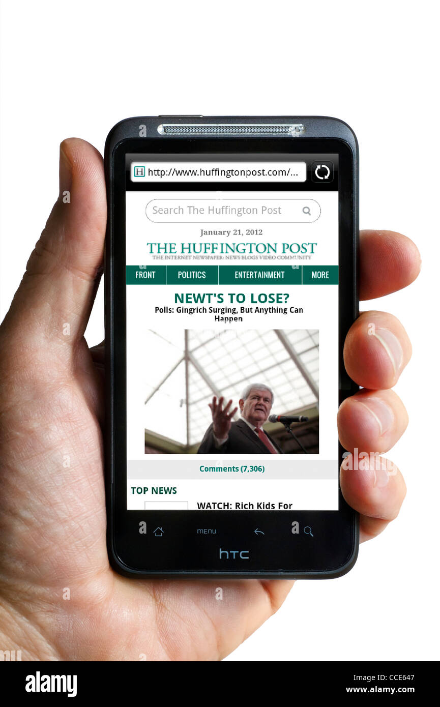 El Huffington Post online internet periódico en un smartphone HTC Foto de stock