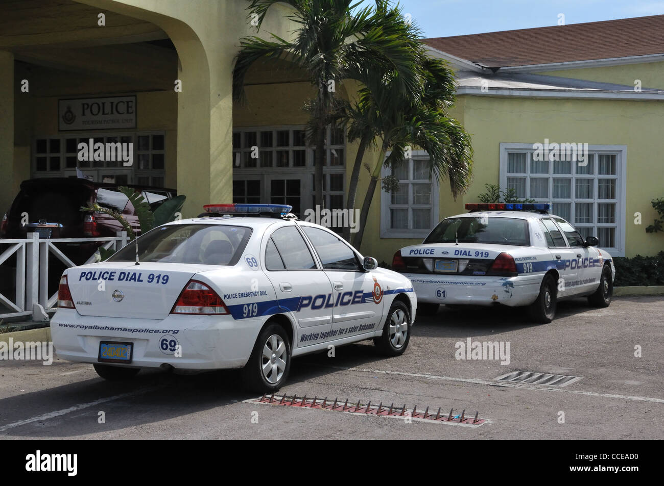 Police cars nassau bahamas fotografías e imágenes de alta resolución - Alamy