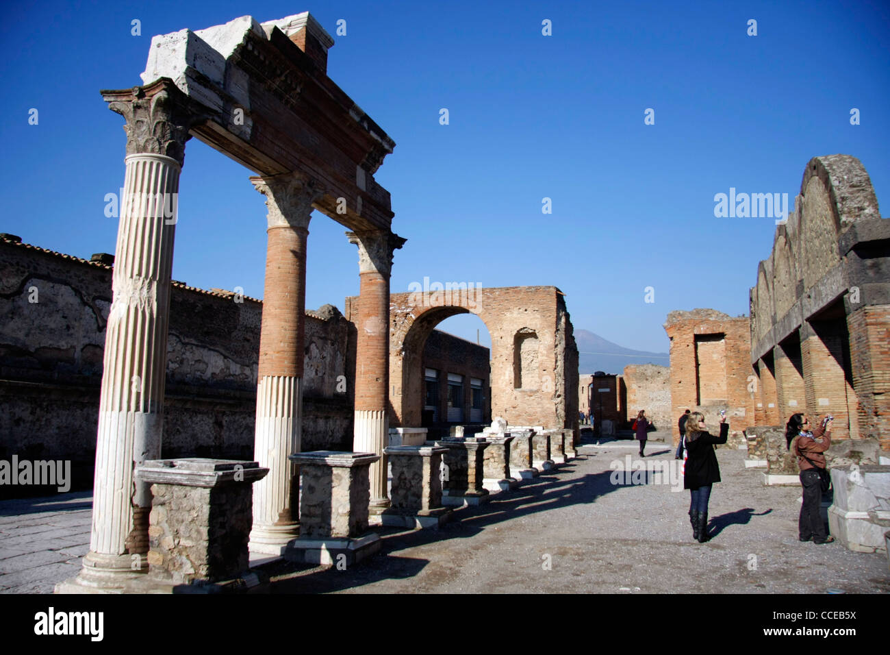 Ruinas de Pompeya Italia enterrado en AD79 por la erupción del Vesuvio Foto de stock