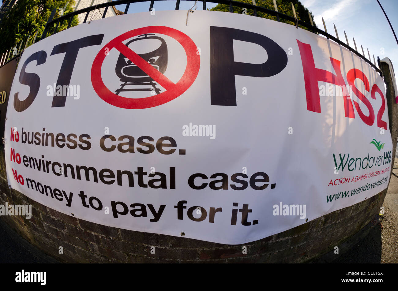 Detener el HS2 campaña de protesta banner en Wendover Bucks UK Foto de stock