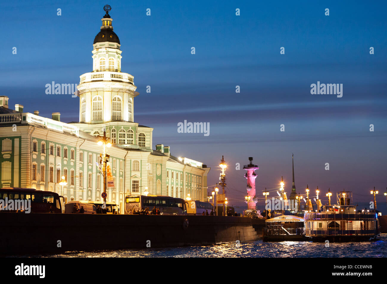 Noches blancas en rusia fotografías e imágenes de alta resolución - Alamy