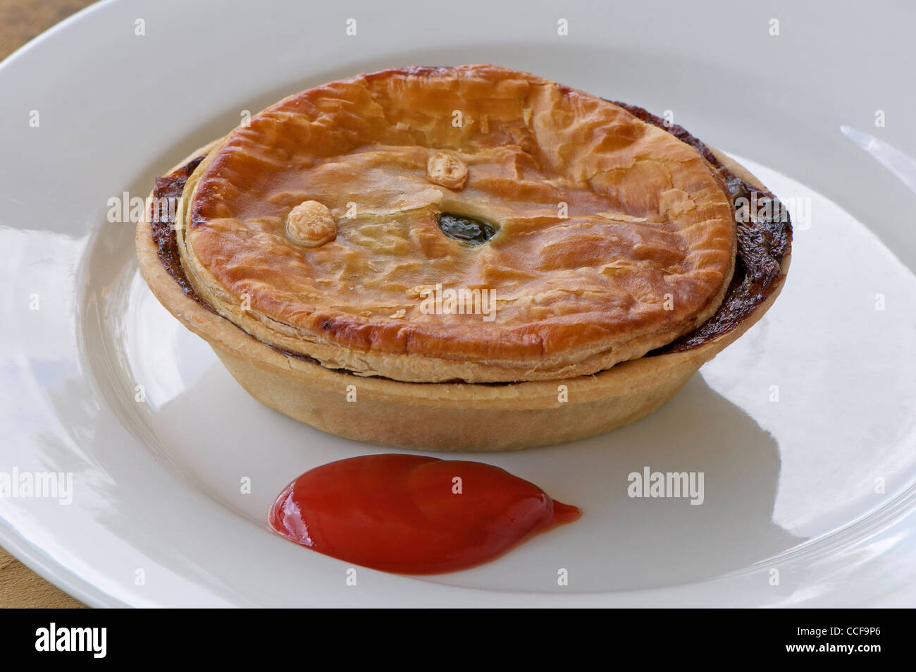 Pastel de carne australiano fotografías e imágenes de alta resolución -  Alamy