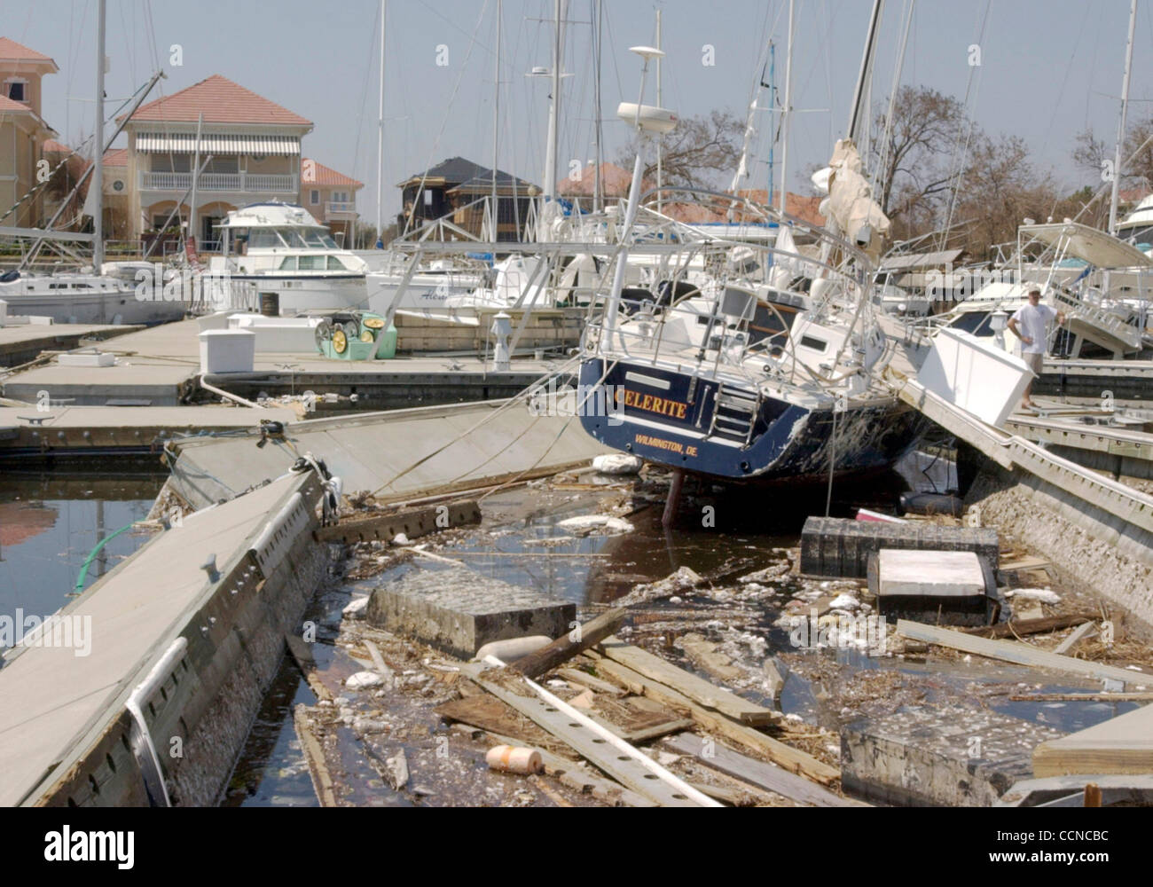 18 Sep, 2004; Pensacola, FL, EEUU; la devastación que el huracán Iván causó en una zona portuaria en Pensacola. La tormenta dejó más de 45 muertos en los Estados Unidos, incluyendo al 18 Sep, 2004; Pensacola, FL, EEUU; la devastación que el huracán Iván causó en una zona portuaria en Pensacola. La tormenta dejó más de 45 muertos en los Estados Unidos, incluyendo al