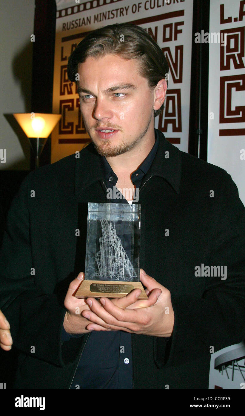 Abril 20, 2003 - Hollywood, California, EE.UU. - I7568CHW.EXCLUSIVOS DEL FESTIVAL INTERNACIONAL DE CINE ruso-Adjudicación de Leonardo Dicaprio el prestigioso premio de la torre por su contribución al cine mundial.ARCLIGHT HOLLYWOOD, Hollywood, CA .20/04/2003 . / / 2003 .Leonardo Dicaprio(Crédito Imagen: Â© Clinton Foto de stock