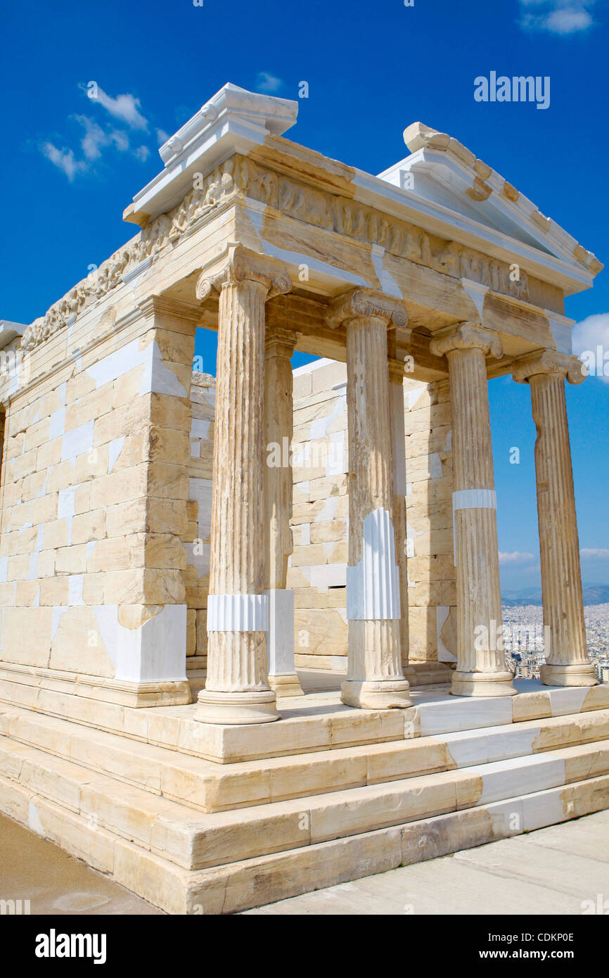 Marzo 23, 2011 - Atenas, Grecia - Restaura el templo de Atenea Nike(Nike  Apteros) o la victoria de Athena. Una amplia antigüedad internacionalmente  aclamado programa de conservación y restauración ha tenido lugar