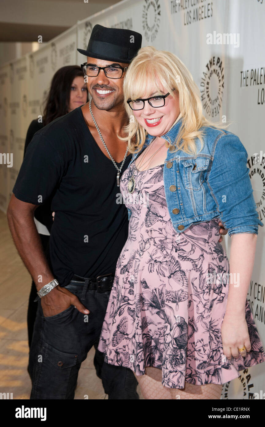Los actores KIRSTEN VANGSNESS y SHEMAR MOORE, sobre la alfombra roja durante el 2011 Paley Los actores KIRSTEN VANGSNESS y SHEMAR MOORE, sobre la alfombra roja durante el 2011 Paley