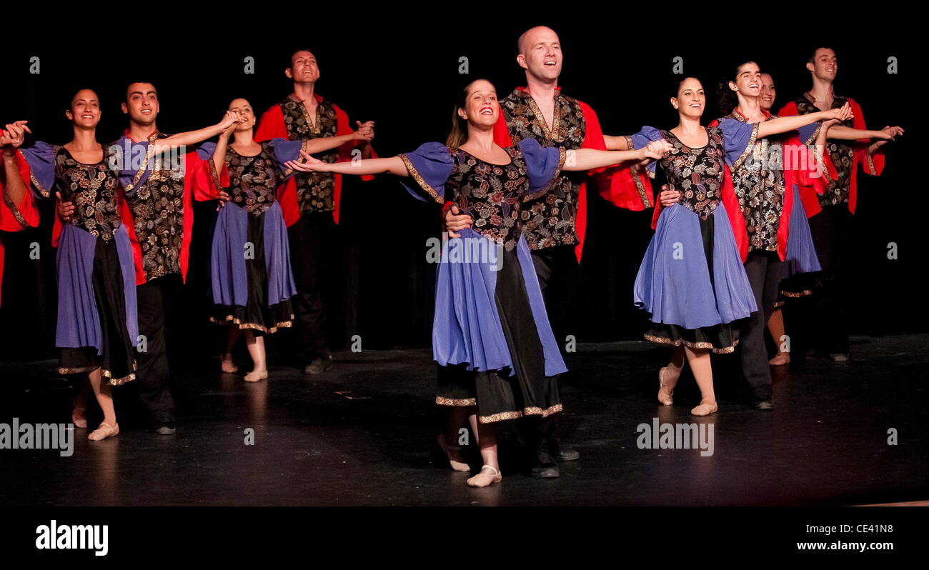 Danza Teatro israelí de Ramat Gan, realizar a Dave y Mary Alper Centro Comunitario Judío. Miami, Florida - 08.12.10 Foto de stock