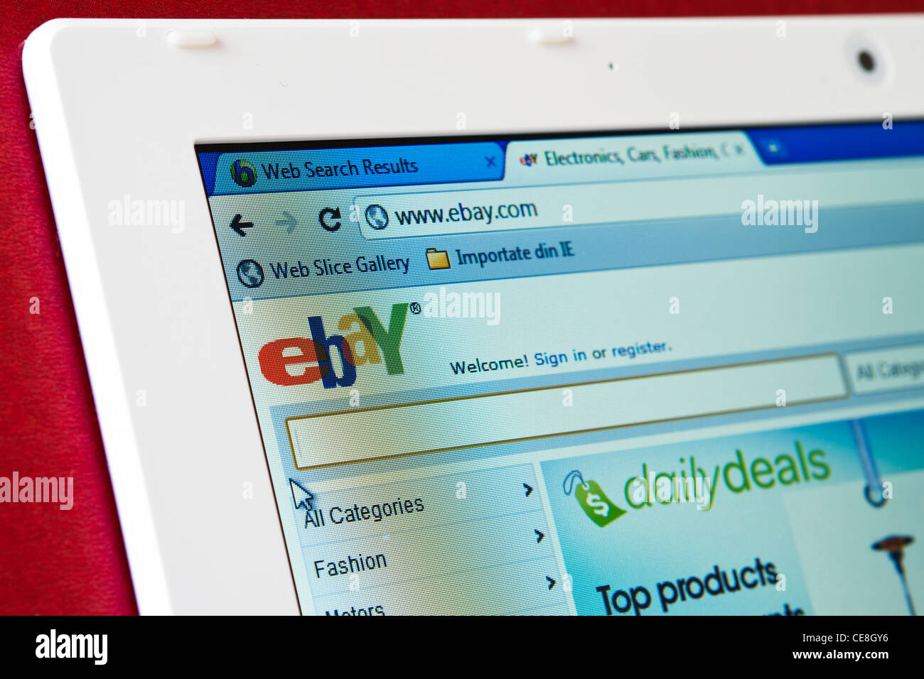 Página de inicio del sitio web de Ebay.com en la pantalla de un ordenador portátil Foto de stock