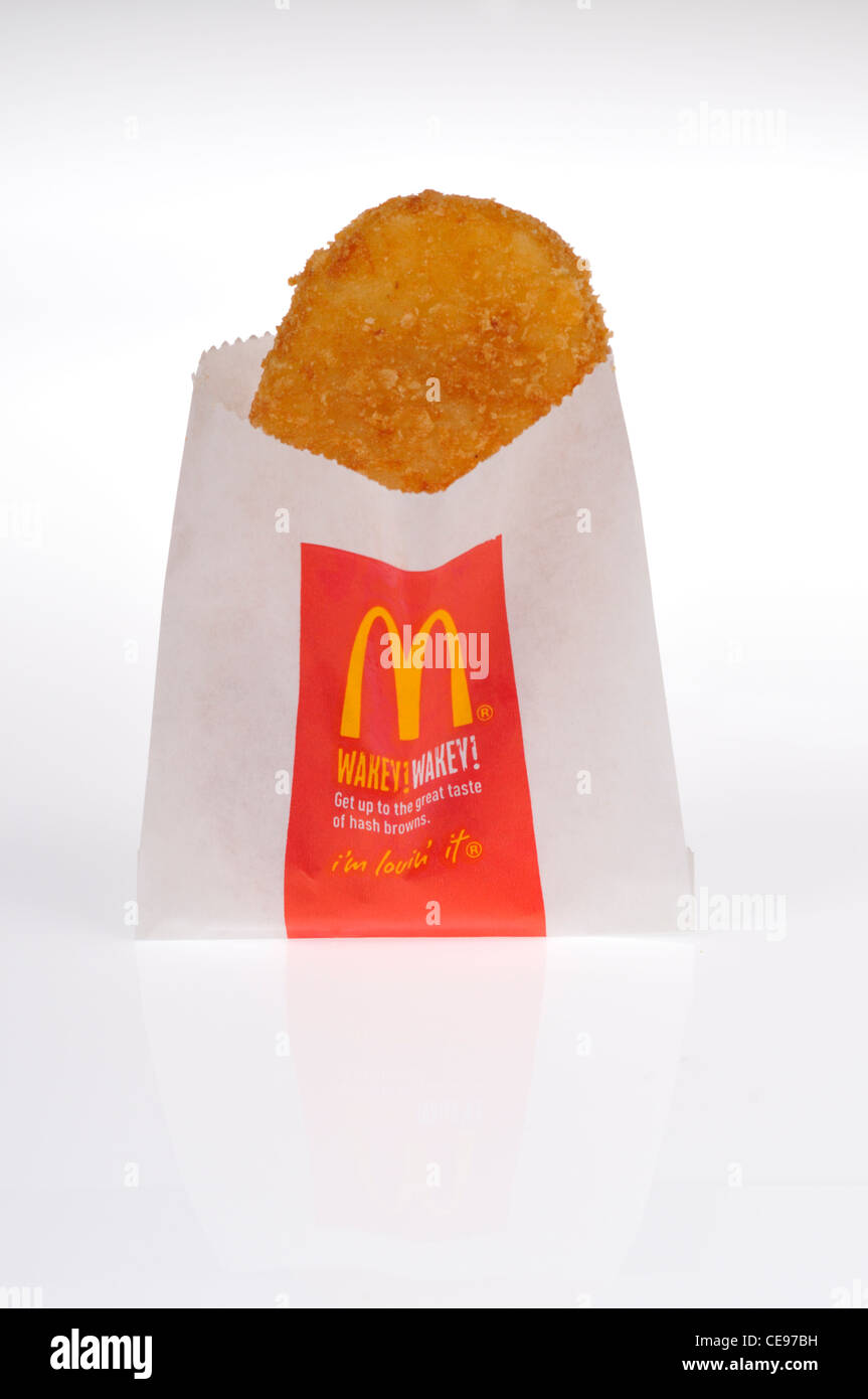 McDonald's Breakfast hash brown potato patty sobre fondo blanco del