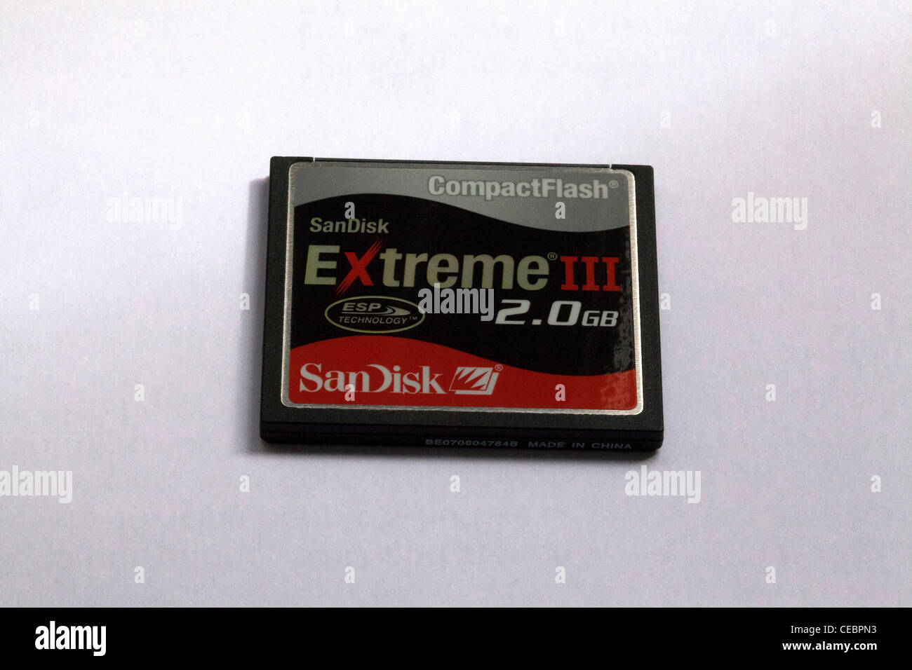 Compact Flash SanDisk Extreme III CompactFlash Tarjeta de memoria CF de 2GB  de capacidad de almacenamiento Fotografía de stock - Alamy