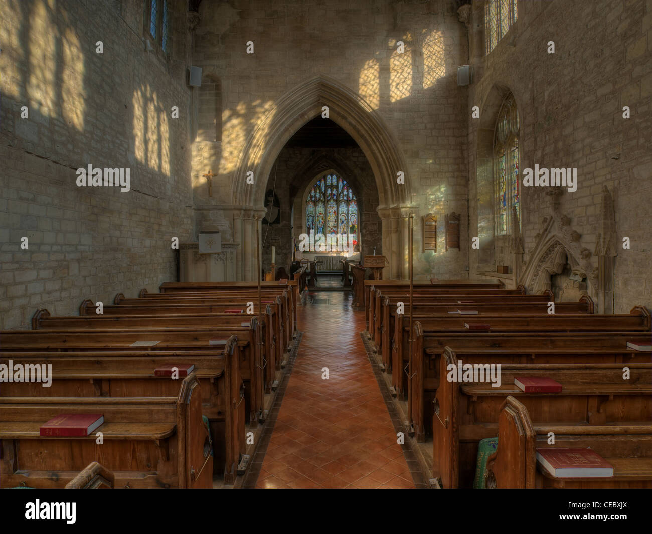 San Miguel y todos los Ángeles iglesia, Withington, Gloucestershire Foto de stock