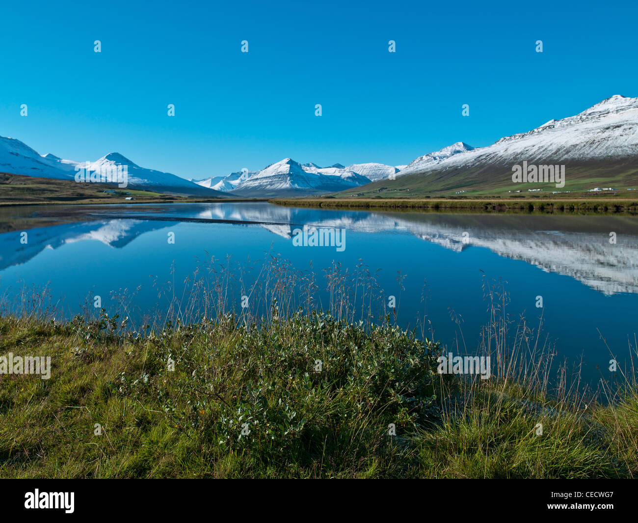 El paisaje, Dalvík, norte de Islandia Foto de stock