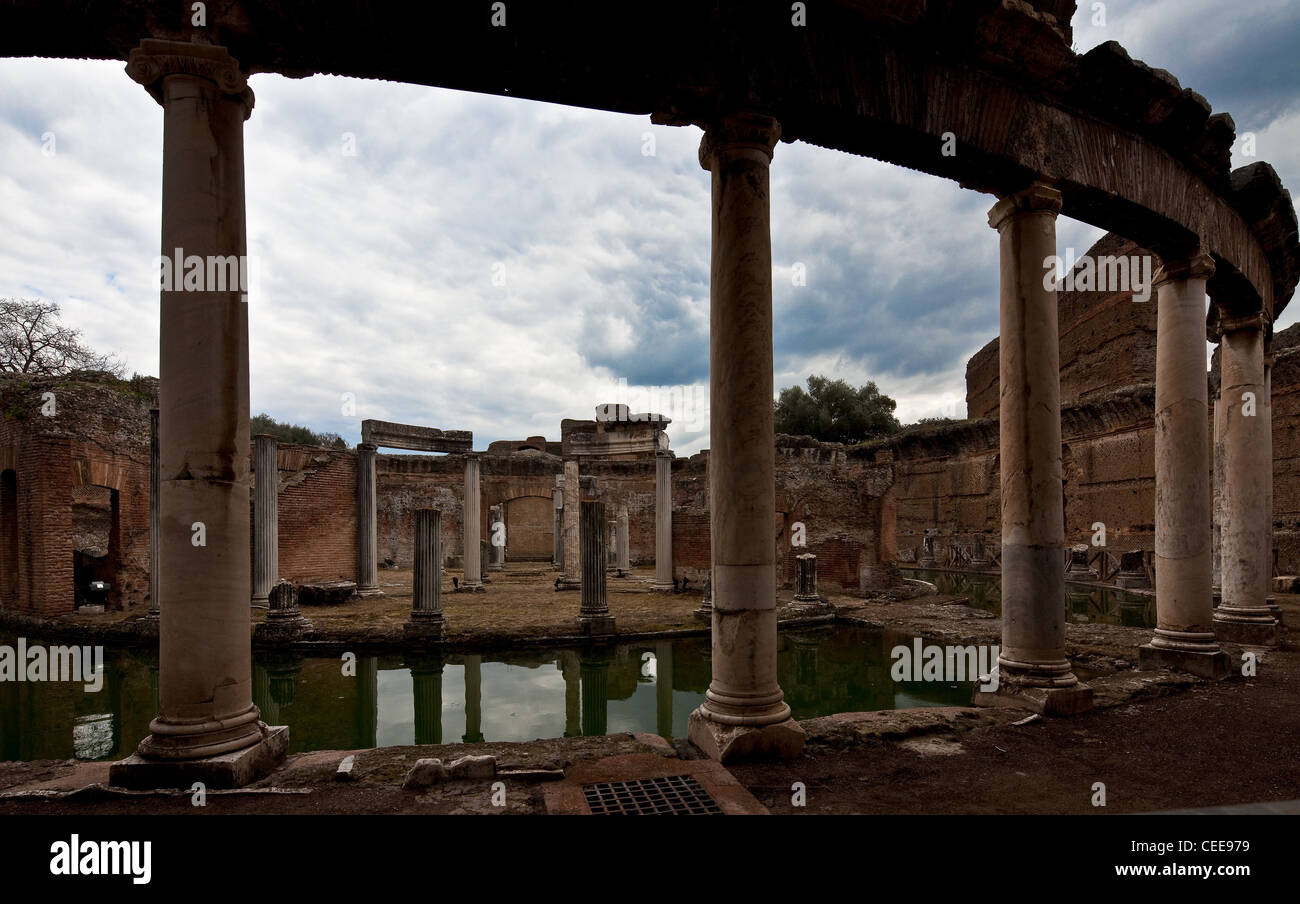Hadriansvilla, Tivoli, Villa Adriana, 118 bis, 134 n. Chr.Teatro Marittimo Foto de stock