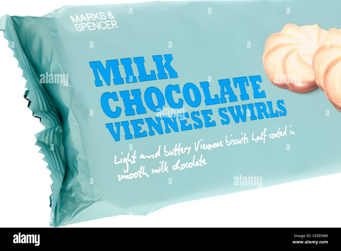 Paquete de Marks & Spencer Milk Chocolate vienés de remolinos Foto de stock
