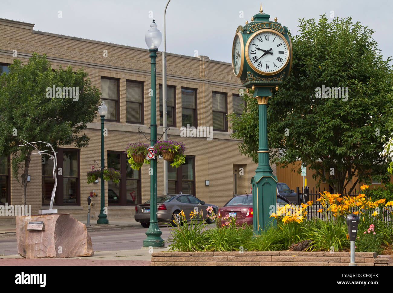 Ciudad Sioux Falls en Dakota del Sur en EE.UU. la hora del reloj de la  ciudad de ronda Fotografía de stock - Alamy