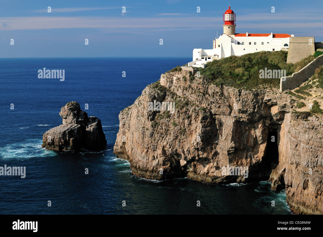 Portugal, Algarve Faro de Cabo San Vicente cerca de Sagres Fotografía
