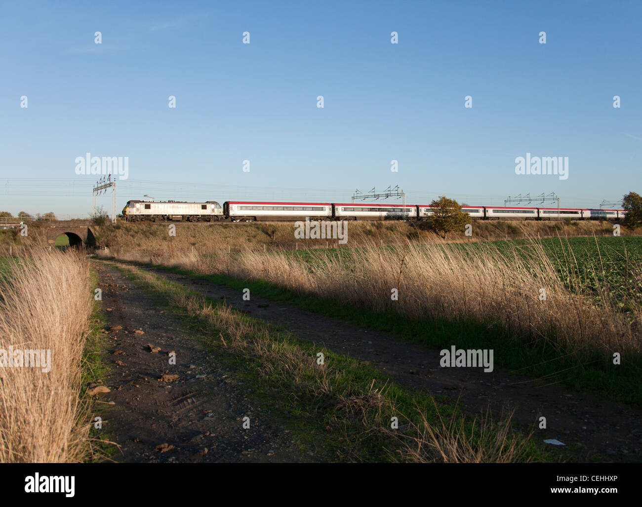 Freightliner 90046 lances el Pendolino Virgen uniformado MK3 loco