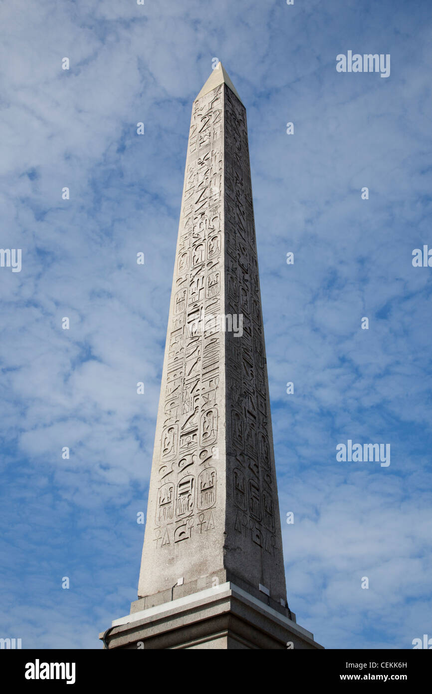 Francia, París, Plaza de la Concordia, el obelisco egipcio Foto de stock