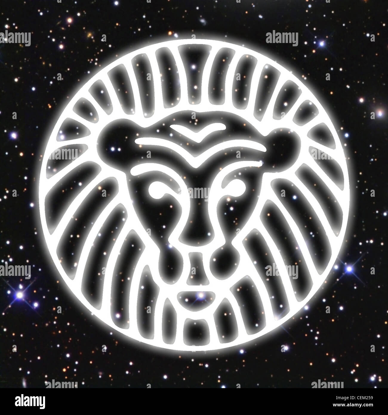 Una ilustración de una línea blanca dibujo de una cabeza de león, frente a un fondo de espacio lleno de estrellas Foto de stock