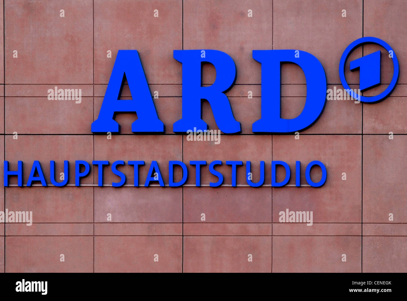 El estudio del equipo de capital de las empresas de radiodifusión alemana ARD en el Reichstagsufer en Berlín. Foto de stock