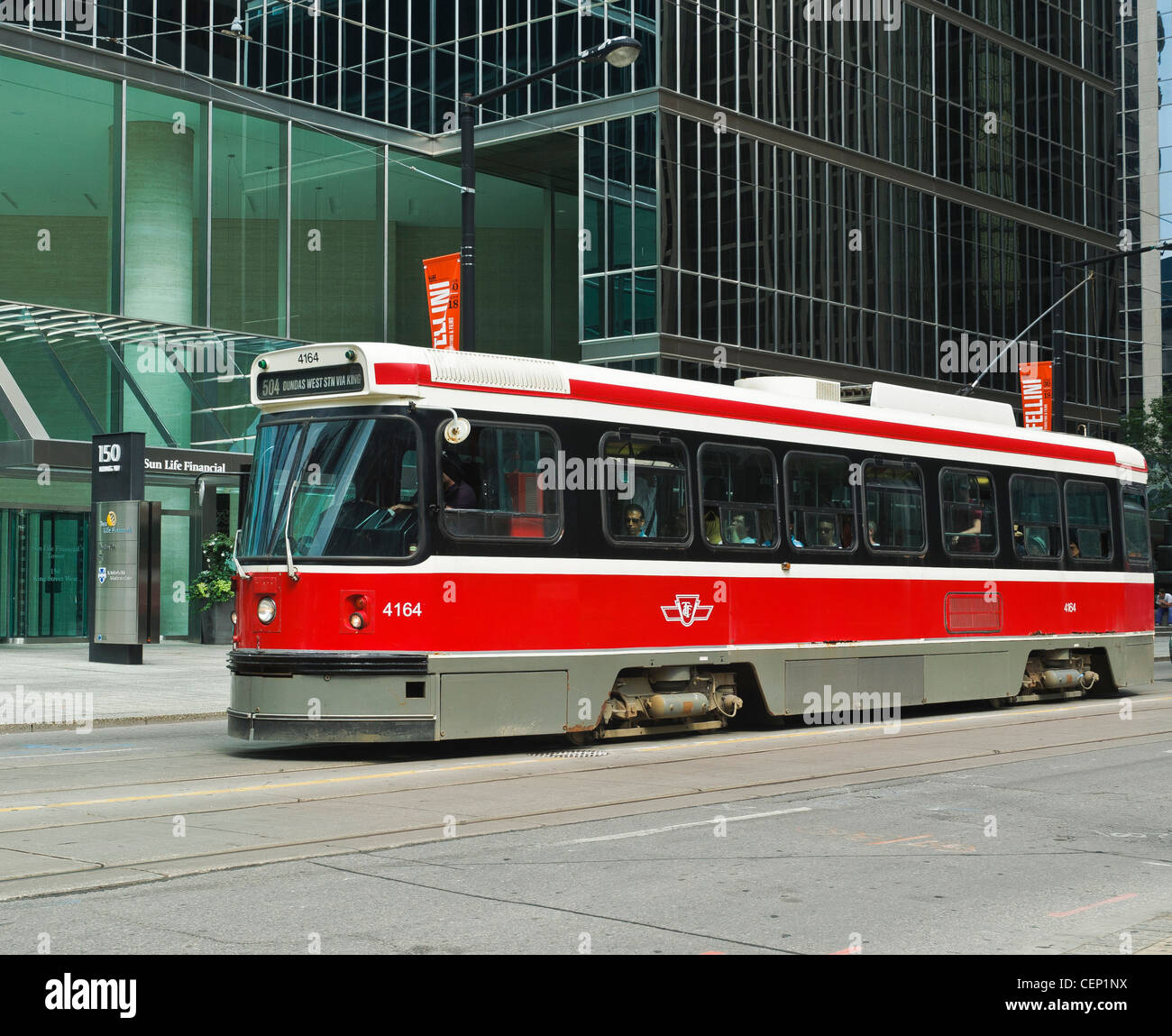 Tranvía de Toronto, conocida como la Red Rocket,Ontario, Canadá Foto de stock