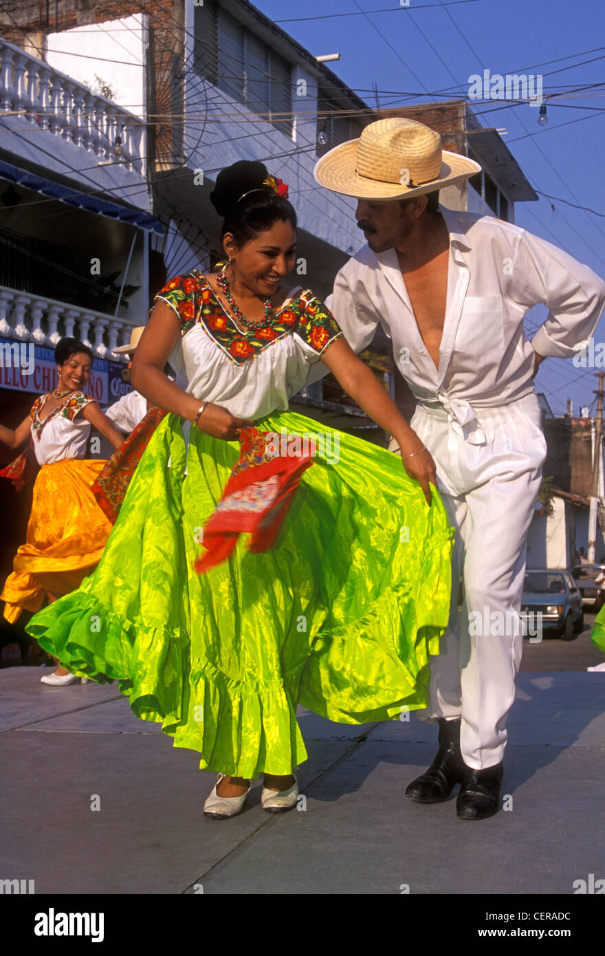 La mujer mexicana, mujer, Mexicana, hombre, pareja, el bailarín,  bailarines, baile, bailarines, de la ciudad de Acapulco, Acapulco, Estado de  Guerrero, México Fotografía de stock - Alamy