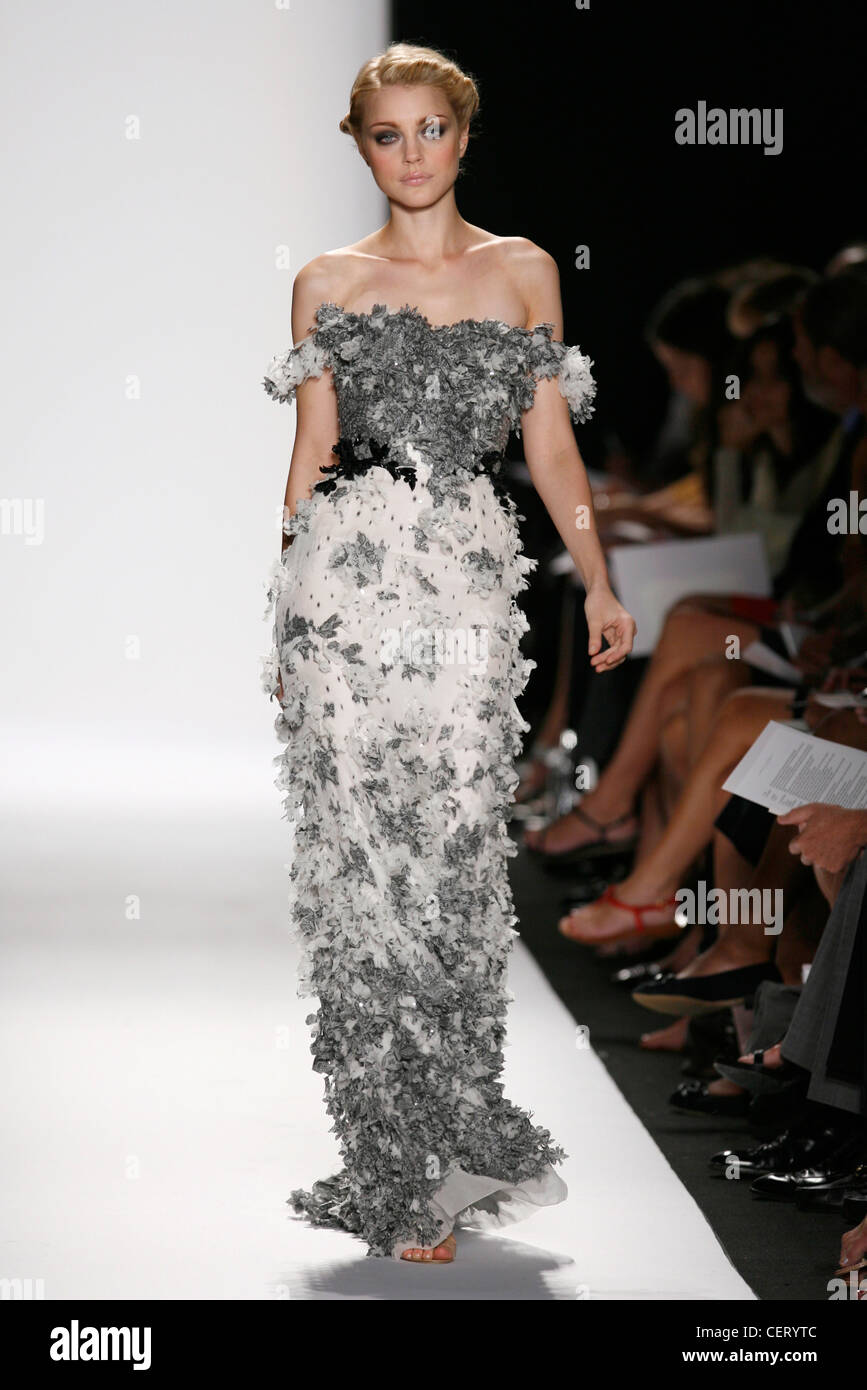 Vestidos de noche carolina herrera 2019 sale