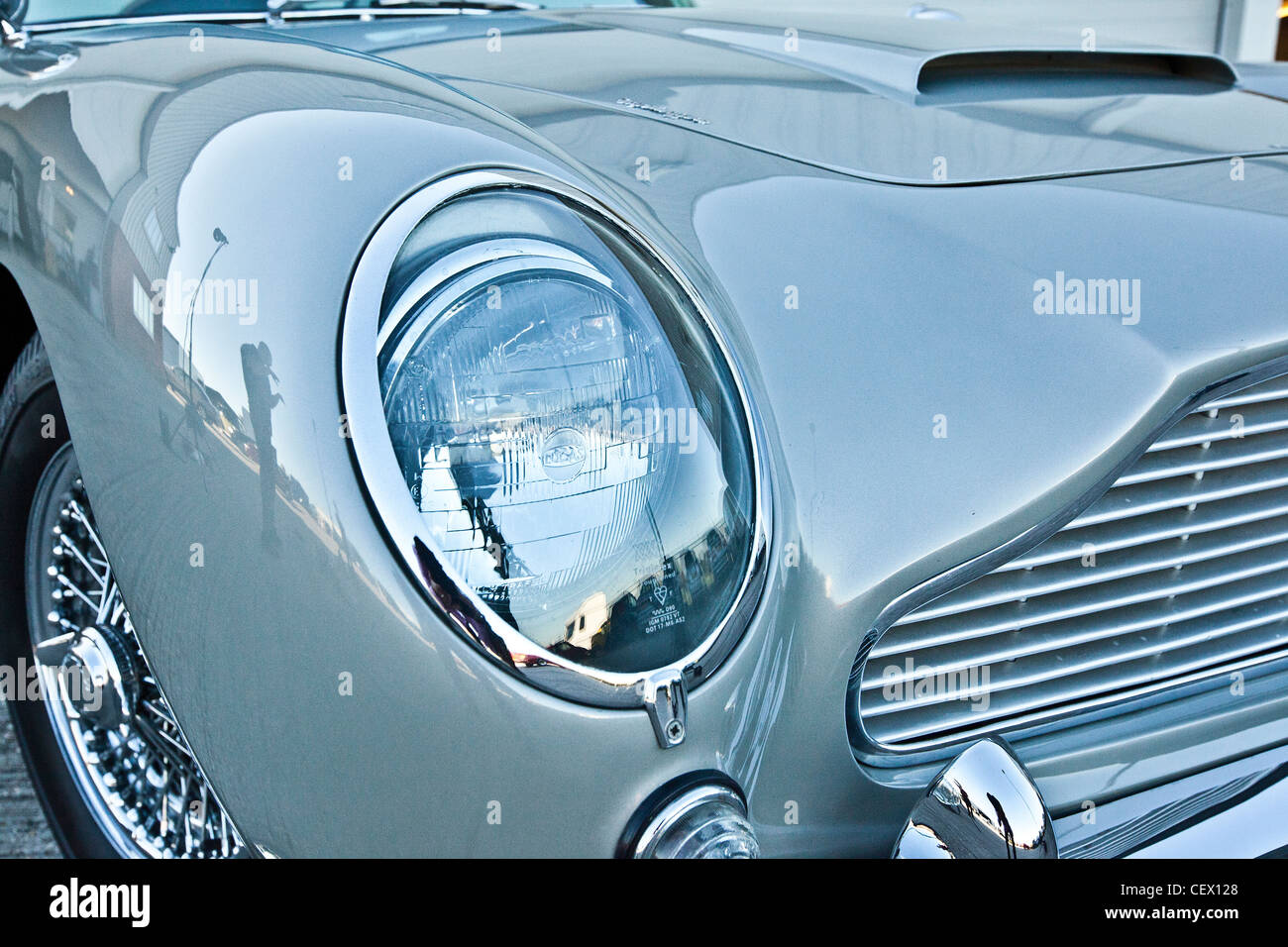 Carrocería en Aston Martin DB5, James Bond classic car Foto de stock