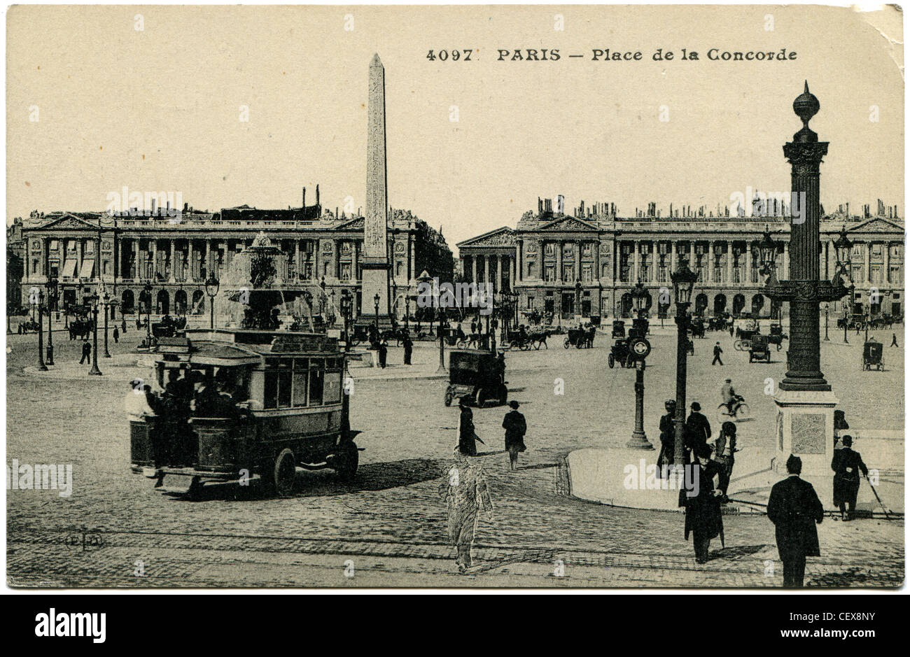 Una postal antigua - Plaza de la concordia en París, publicado por Le Deley, Francia, 1928 Foto de stock