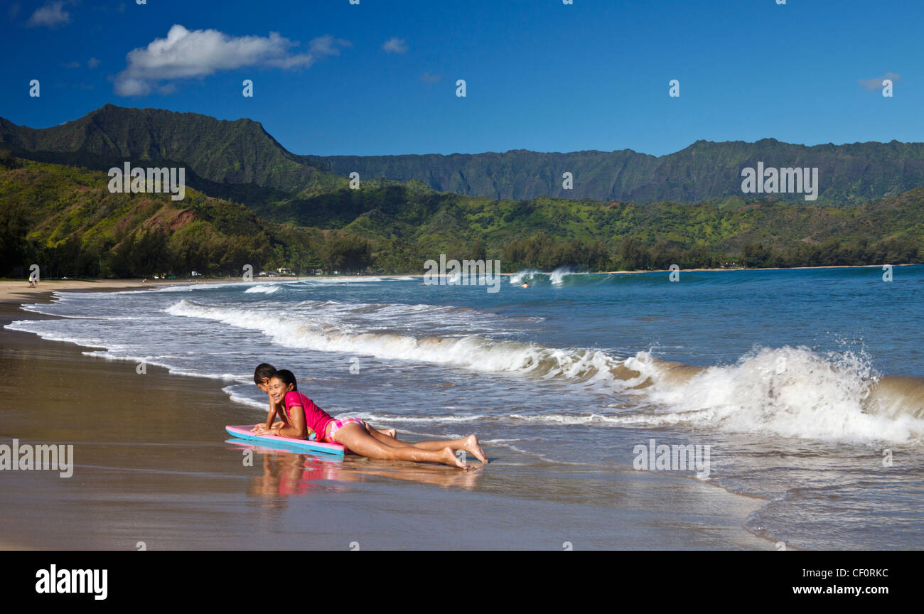 Niños hawaianos fotografías e imágenes de alta resolución Alamy