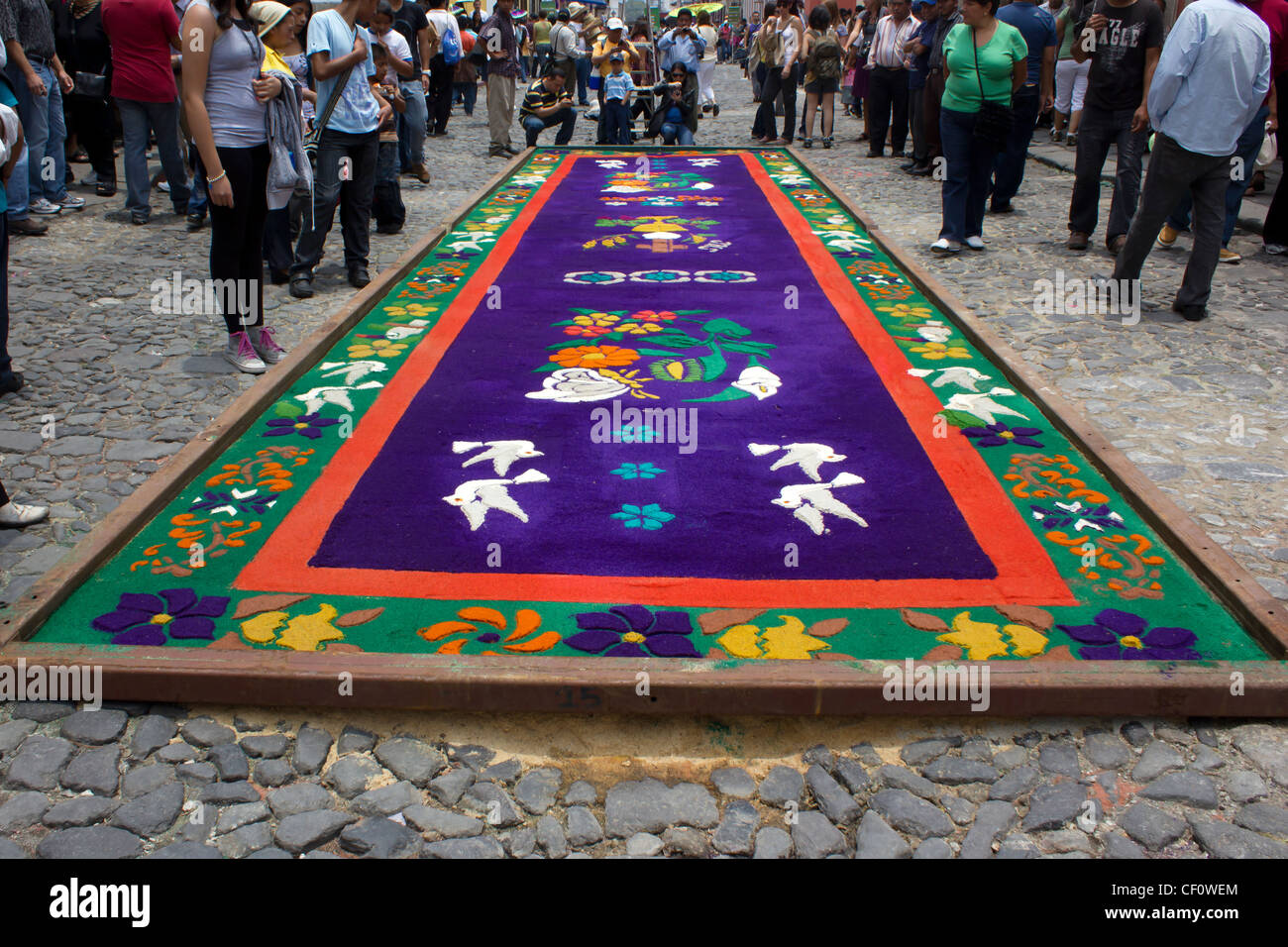 Semana santa guatemala alfombra fotografías e imágenes de alta resolución -  Alamy