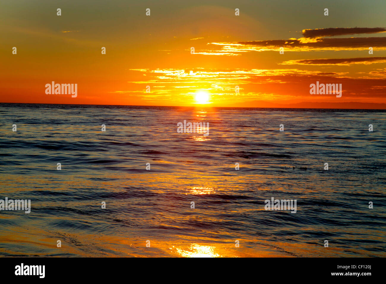 Puesta de sol sobre el Pacífico,California,Estados Unidos Foto de stock