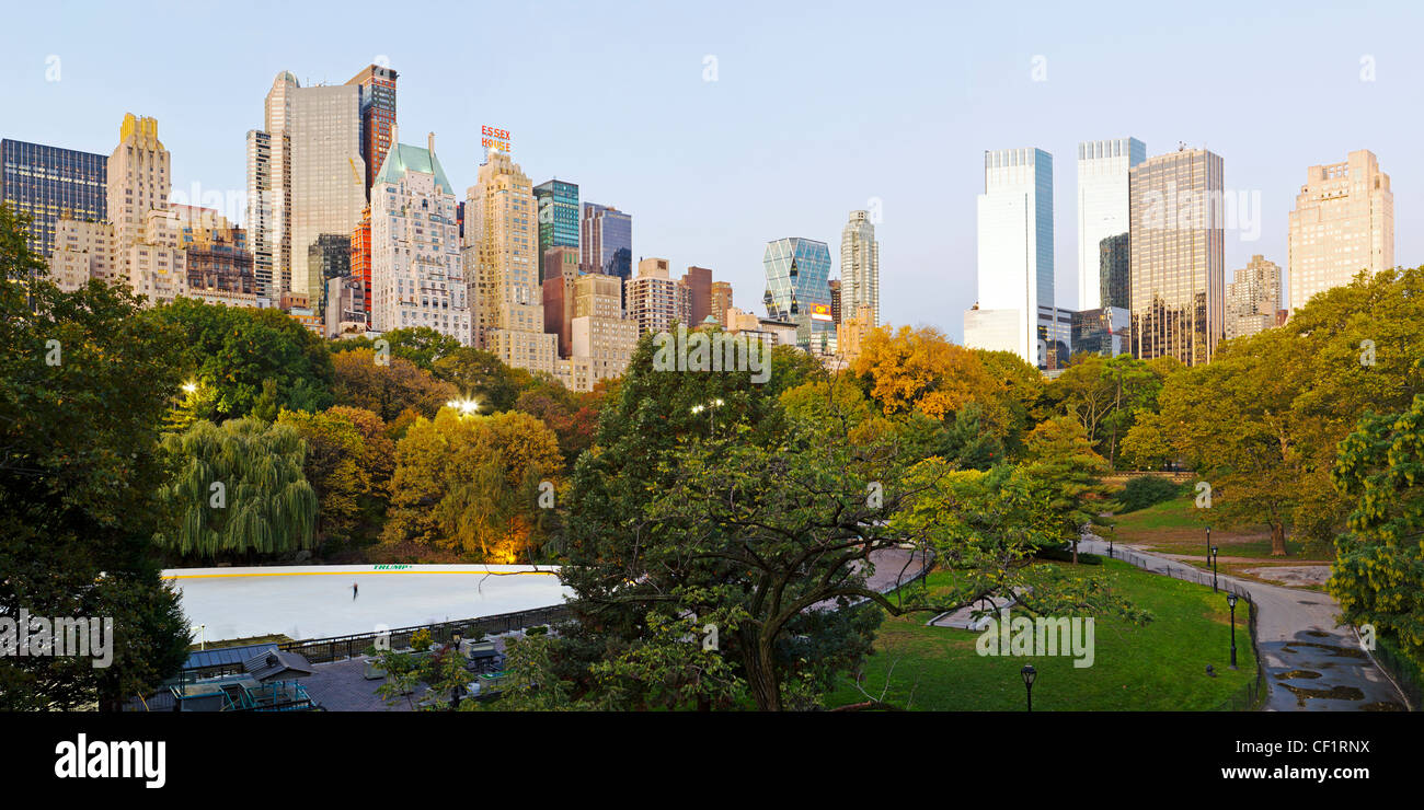 Horizonte de Uptown Manhattan y Central Park, New York City, New York, Estados Unidos de América Foto de stock