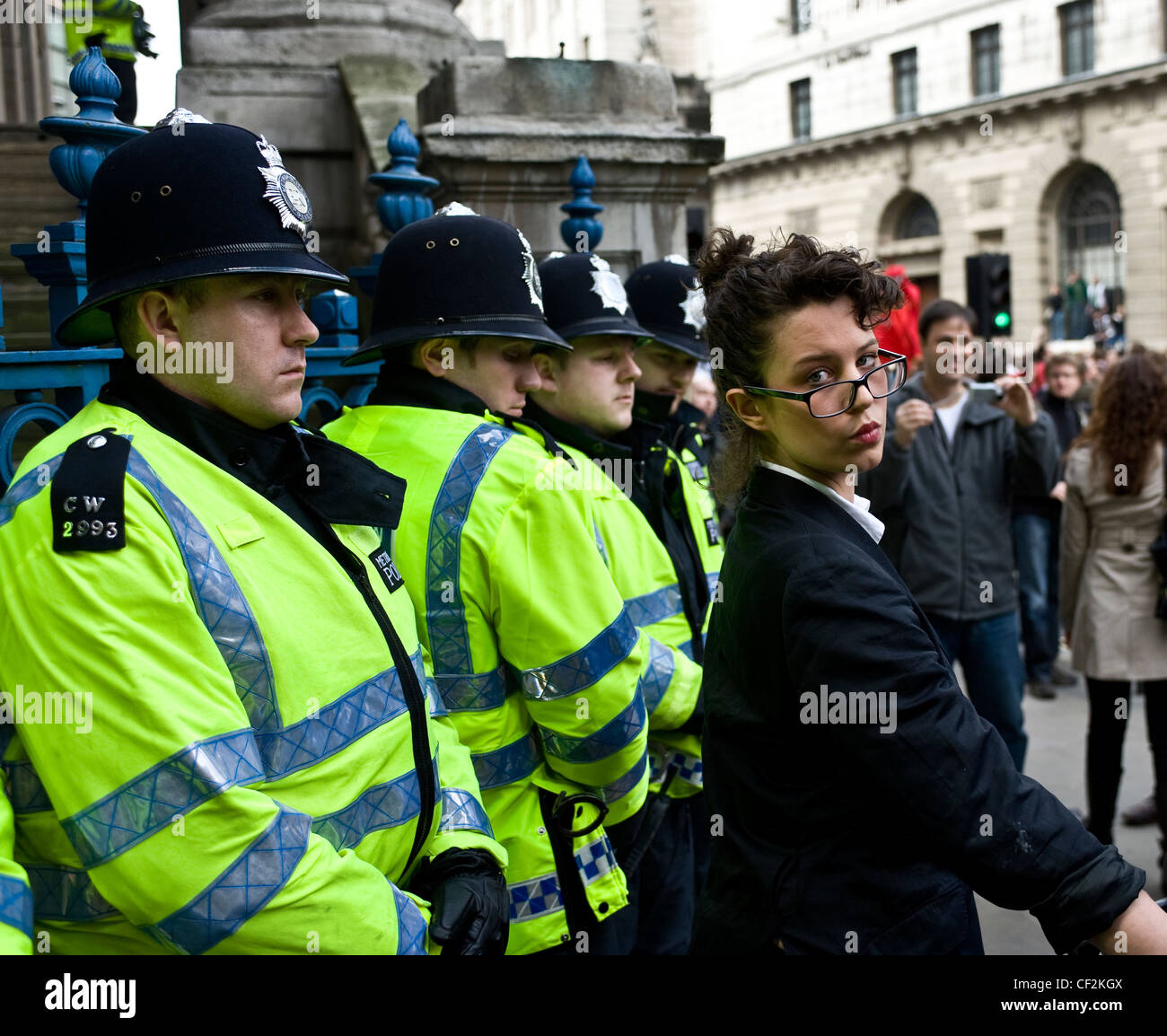 Los manifestantes en la cumbre del G20 manifestación en la ciudad de Londres. Foto de stock