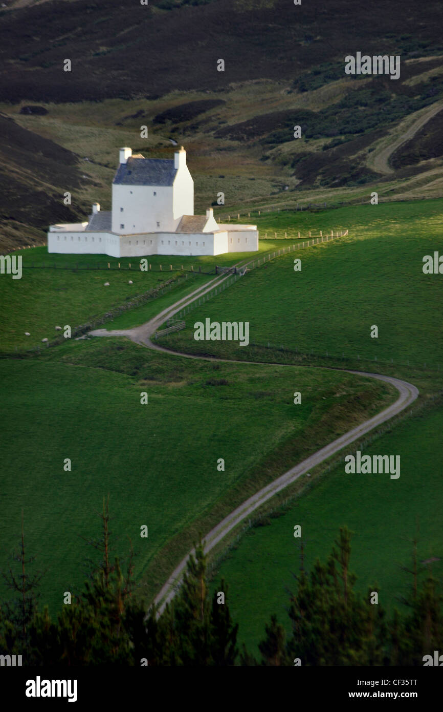 En Corgarff Castle. Corgarff Castle es un siglo xvi, casa torre de cuatro pisos que fue fuertemente modificada en 1748 cuando fue acondicionado Foto de stock