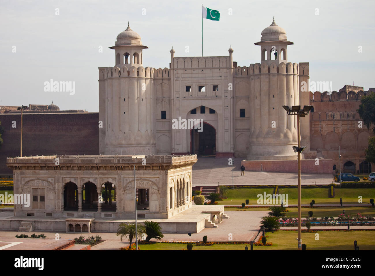 Puerta de Alamgiri, Lahore Fort, Lahore, Pakistán Foto de stock