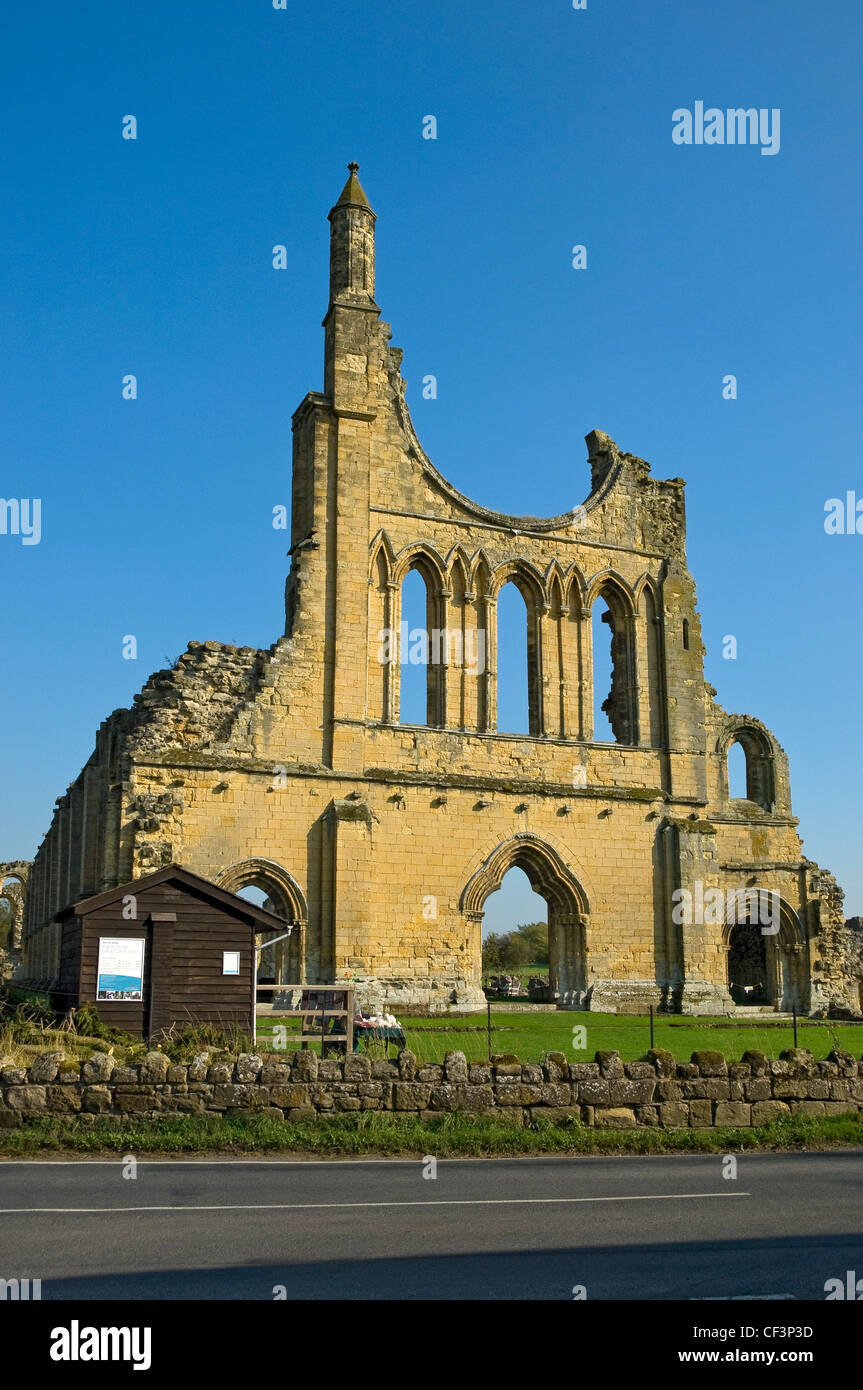 Ruinas de la Abadía de Byland, una vez uno de los más grandes monasterios en Inglaterra. Foto de stock