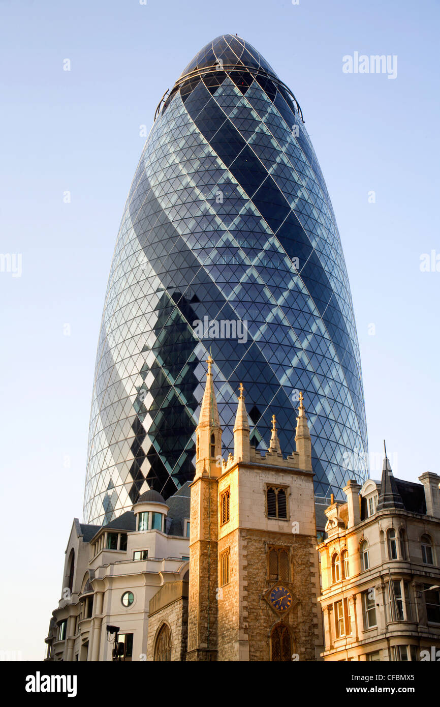 Londres - Swiss re tower Foto de stock