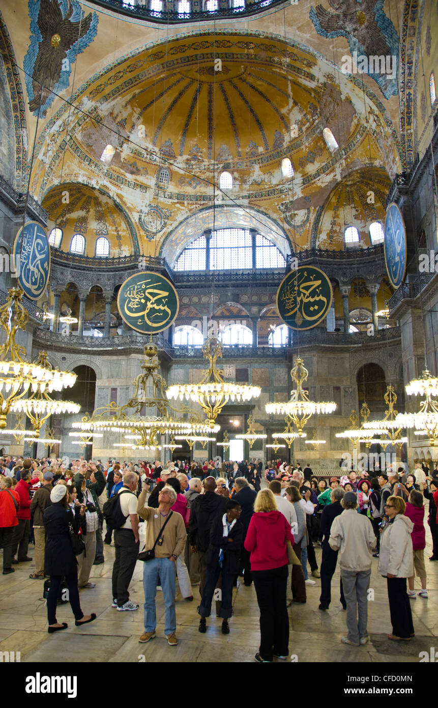 Hagia Sophia, también conocido como Aya Sofia, Estambul, Turquía Foto de stock